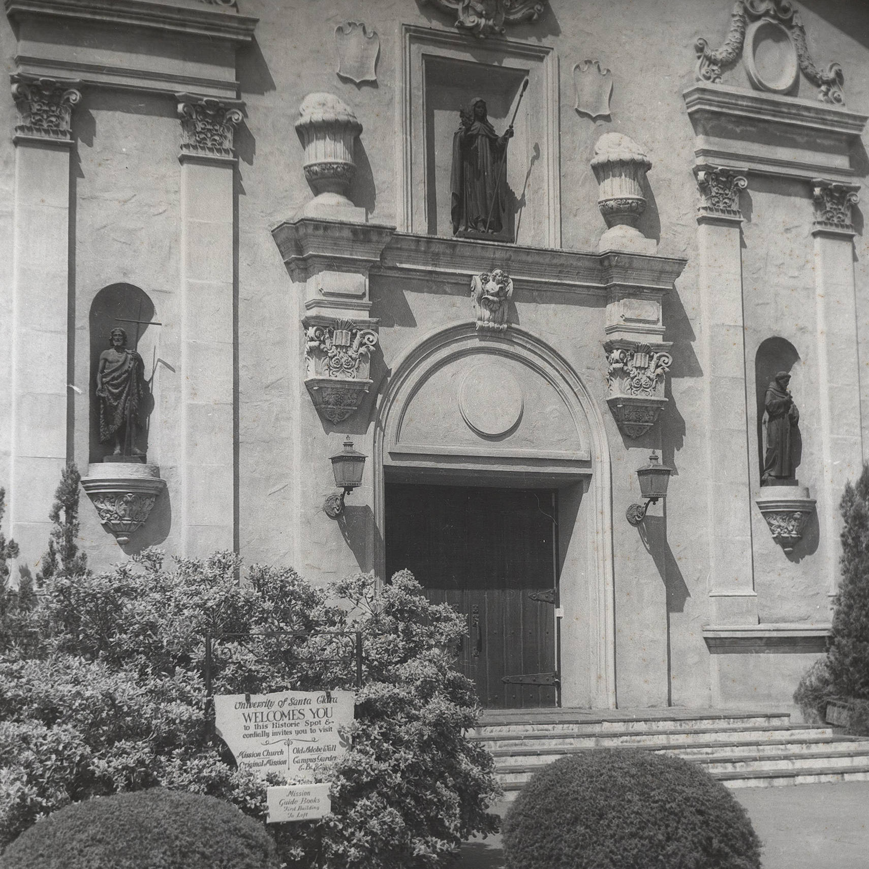 close up of mission santa clara