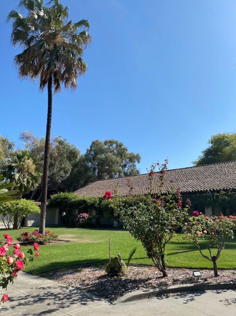 A picture of the adobe lodge at the Mission Gardens