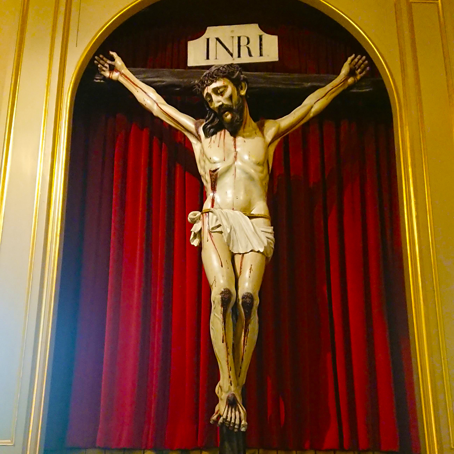 catala crucifix 2021