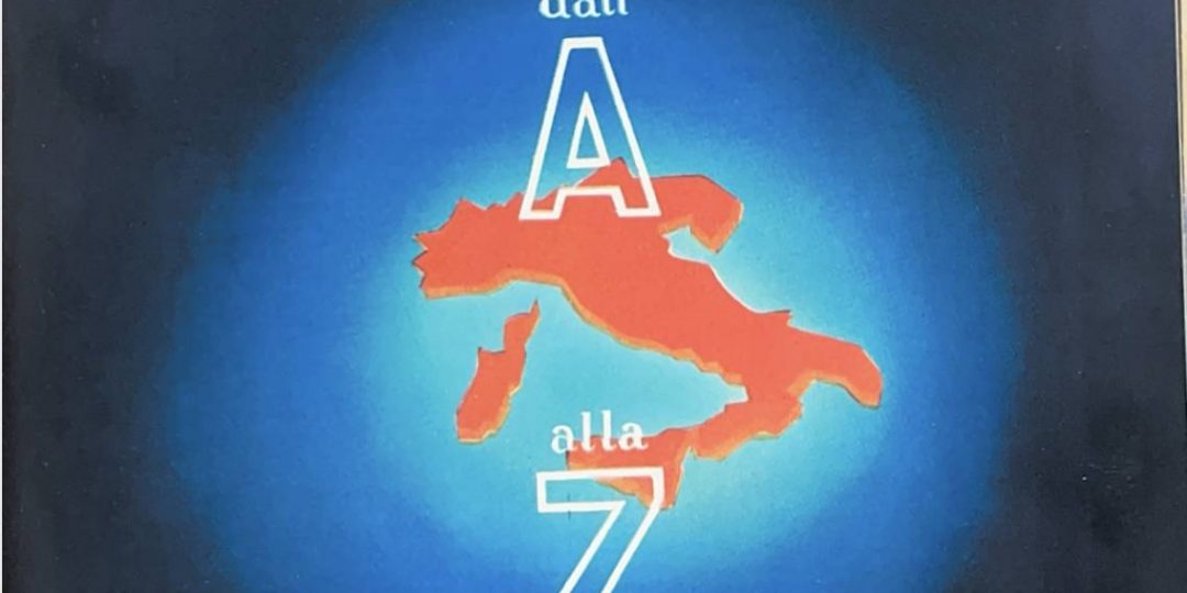 Title of the book "Italia dall'A alla Z" over a visual of the country of Italy